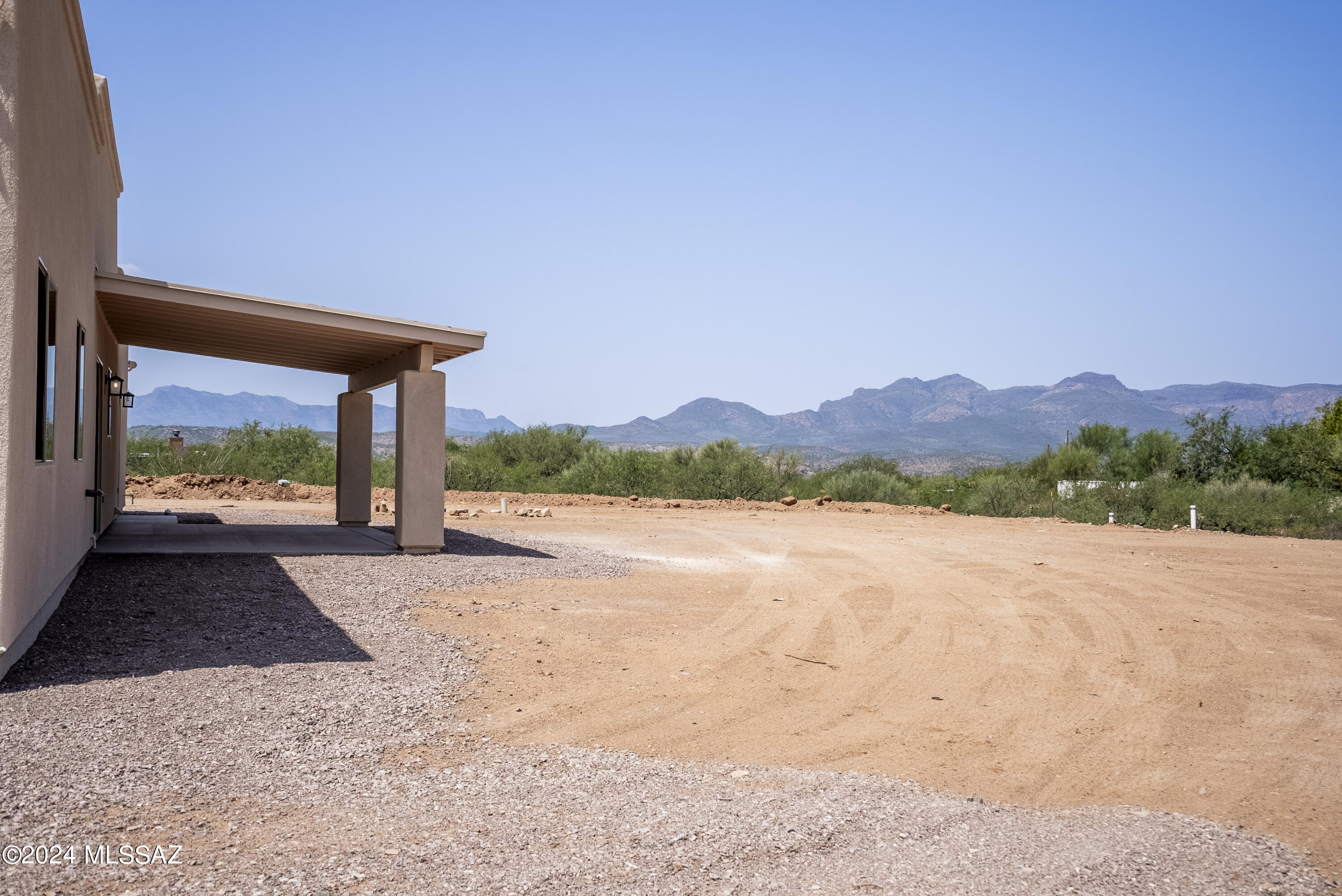 1661 Círculo Ballena Rio Rico, AZ 85648 - Photo 4 of 26