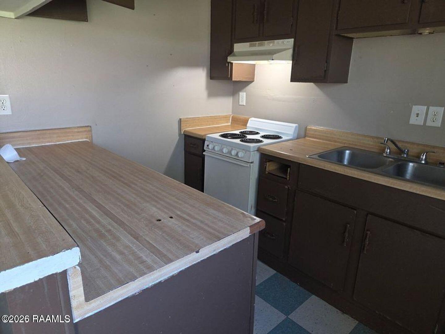 118 Marigny Circle, Unit A Duson, LA 70529 - Photo 2 of 7 118marigny_2