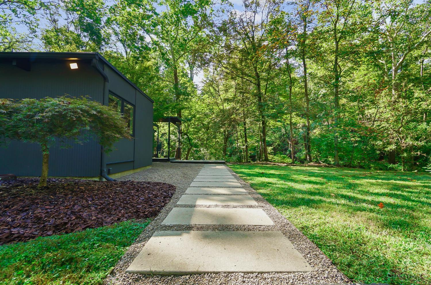429 West Galbraith Road Cincinnati, OH 45215 - Photo 76 of 93