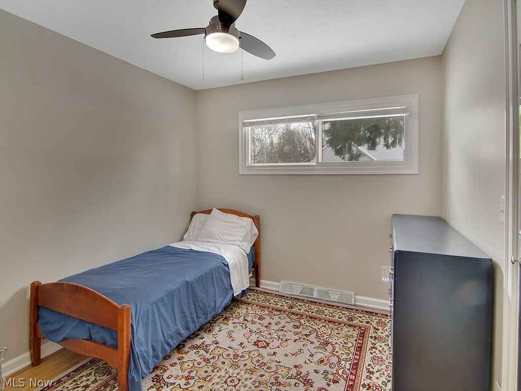 860 Ford Road Cleveland, OH 44143 - Photo 17 of 26