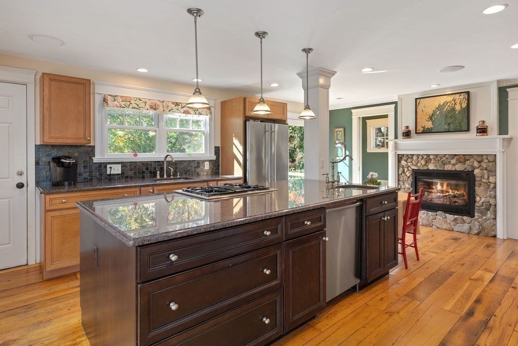42 Clark Road Andover, MA 01810 - Photo 17 of 42 Gallery Image 17