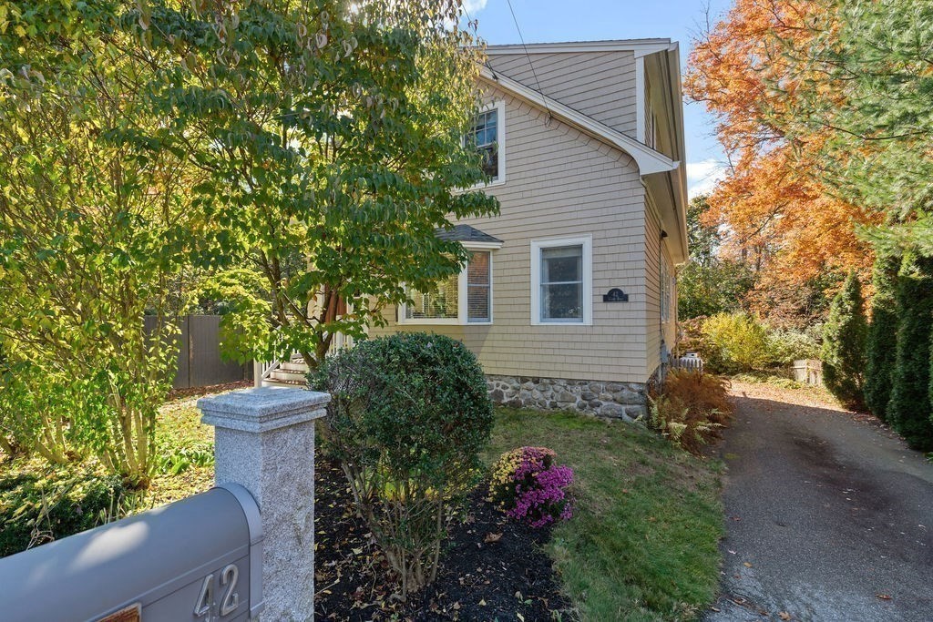 42 Clark Road Andover, MA 01810 - Photo 2 of 42 Gallery Image 2