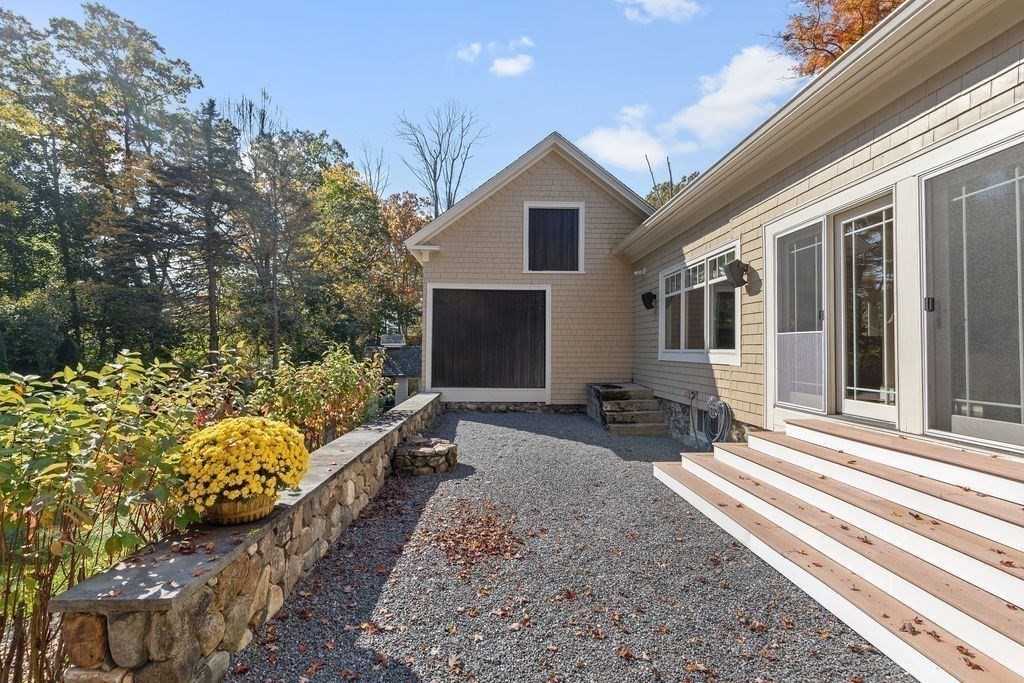 42 Clark Road Andover, MA 01810 - Photo 4 of 42 Gallery Image 4