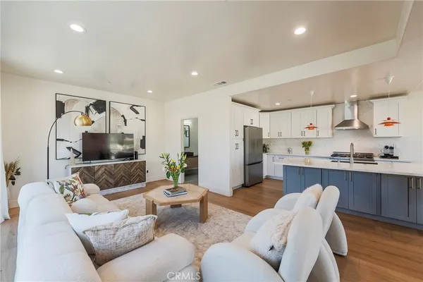 $6,500 | 712 Chestnut Avenue, Los Angeles, CA 90042