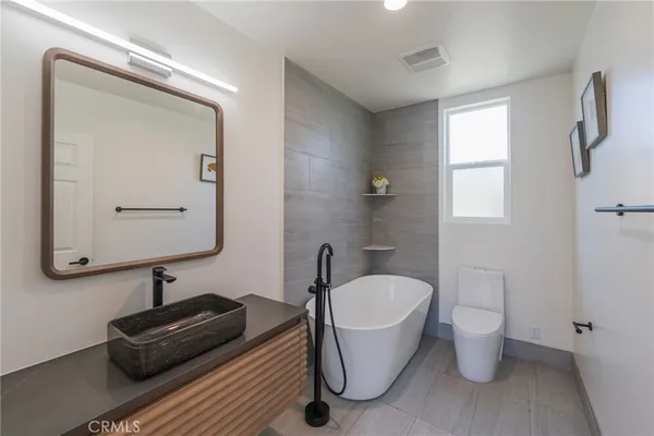 $6,500 | 712 Chestnut Avenue, Los Angeles, CA 90042