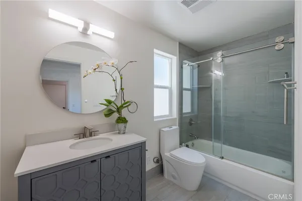 $6,500 | 712 Chestnut Avenue, Los Angeles, CA 90042