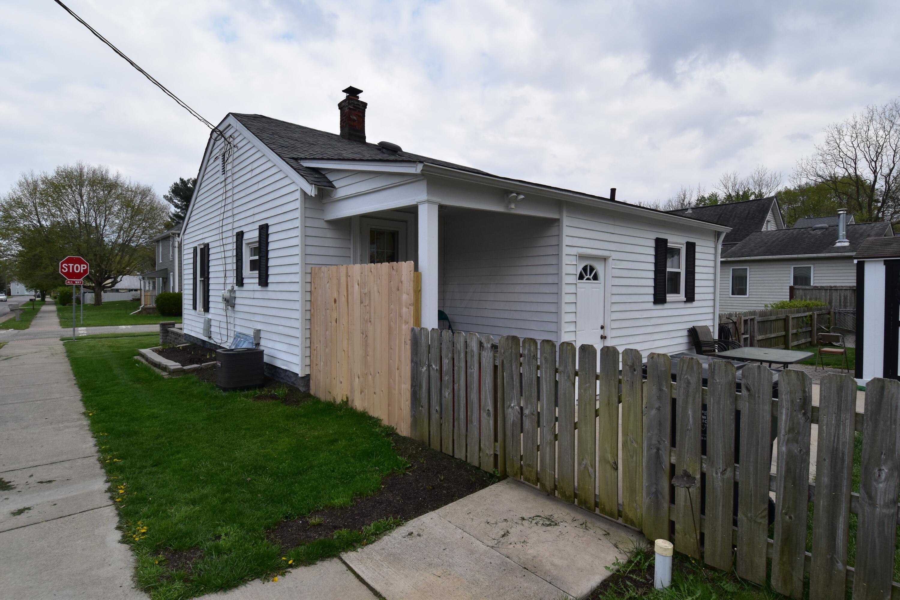 261 Spring Street Pataskala, OH 43062 - Photo 3 of 25 261 Spring St. - 1