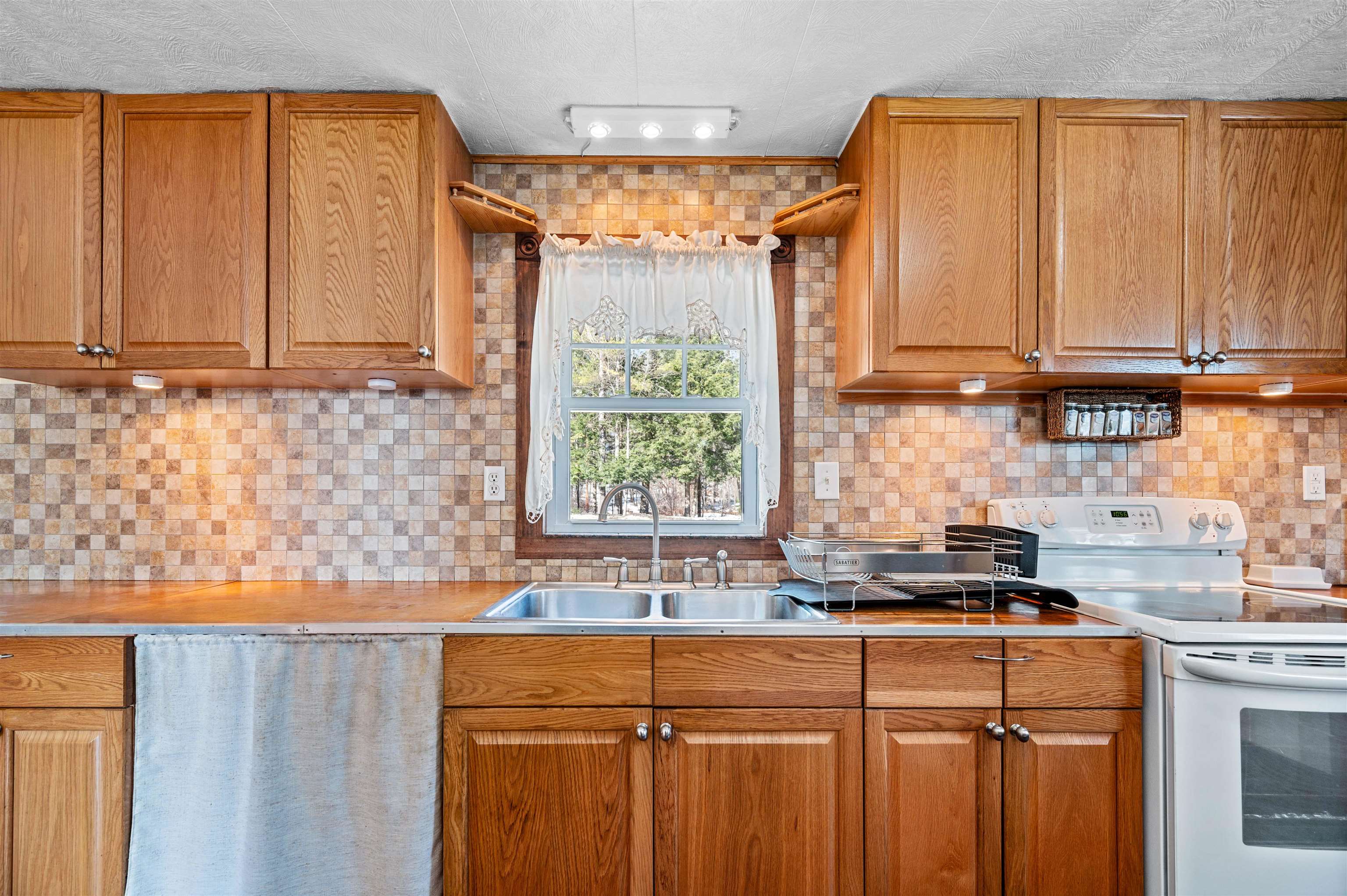 310 Hill St Extension Berlin, VT 05602 - Photo 7 of 54