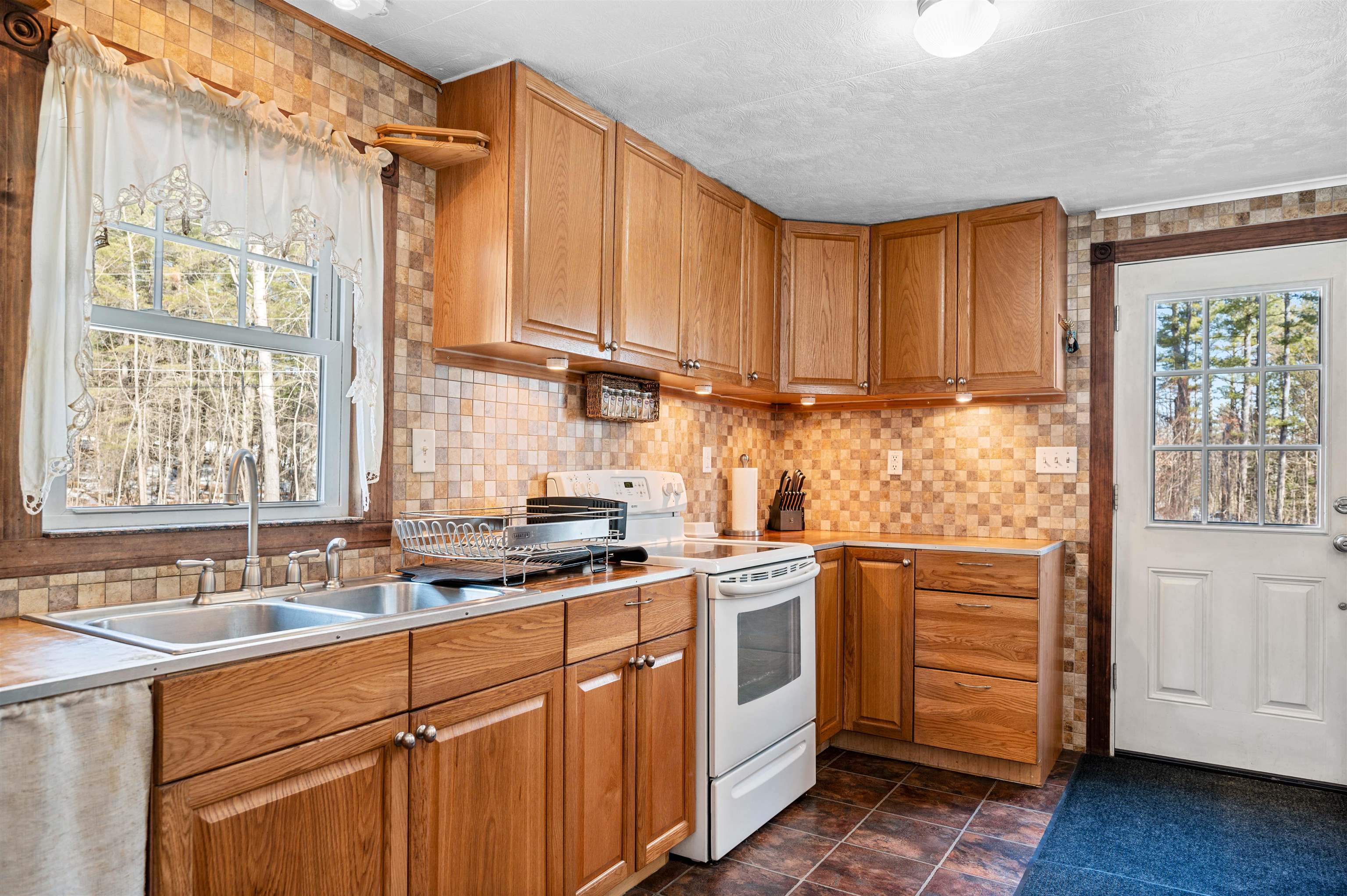 310 Hill St Extension Berlin, VT 05602 - Photo 9 of 54