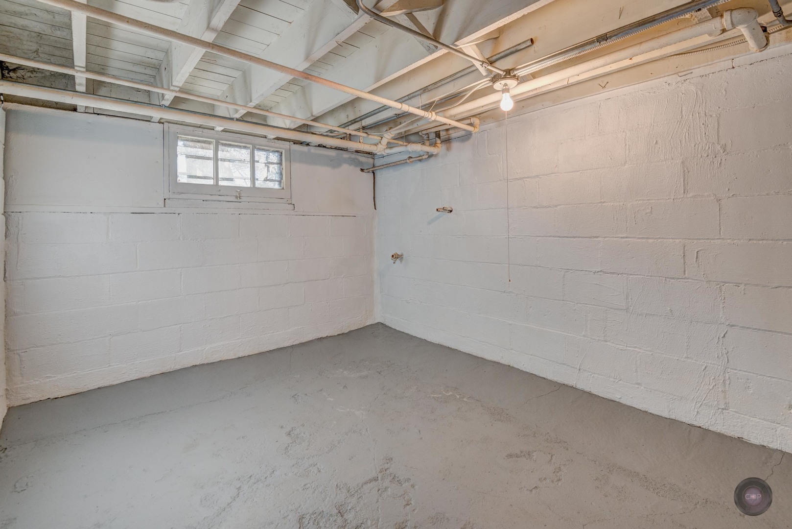 933 North Main Street Glen Ellyn, IL 60137 - Photo 26 of 32 a view of a room with racks on the wall
