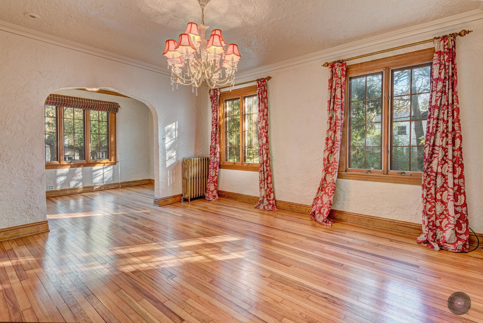 933 North Main Street Glen Ellyn, IL 60137 - Photo 6 of 32 a view of a room with wooden floor and windows