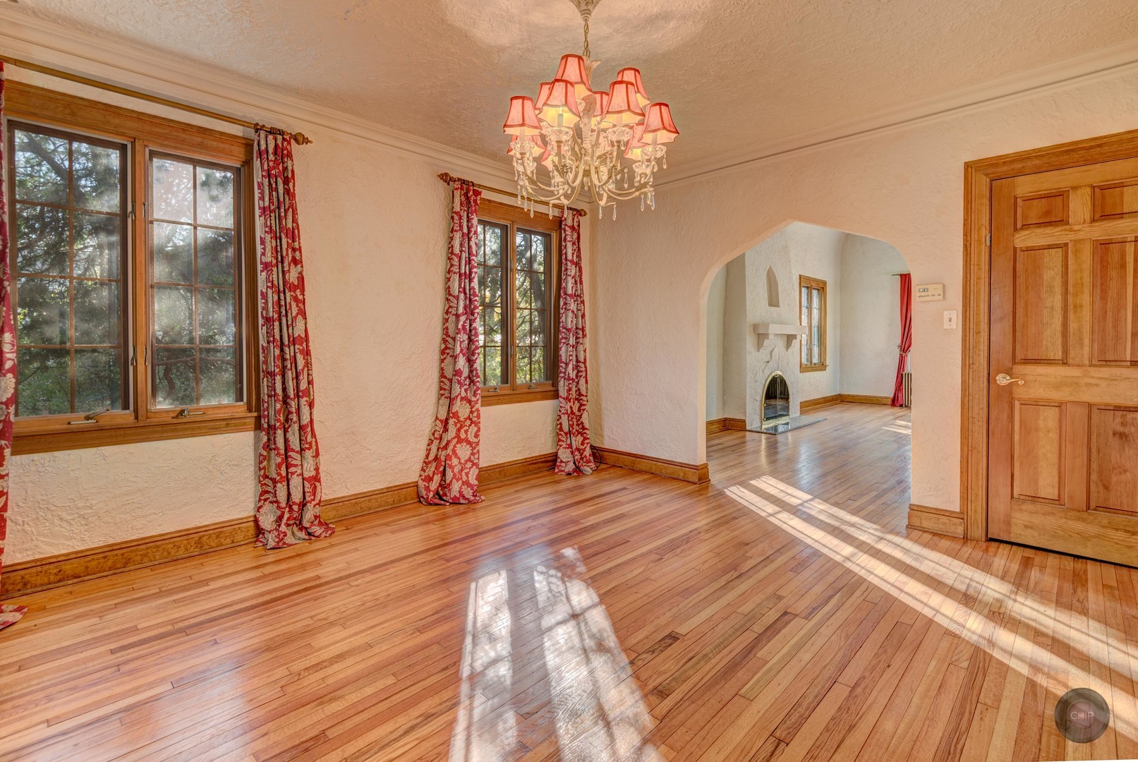 933 North Main Street Glen Ellyn, IL 60137 - Photo 8 of 32 a view of empty room with wooden floor and fan