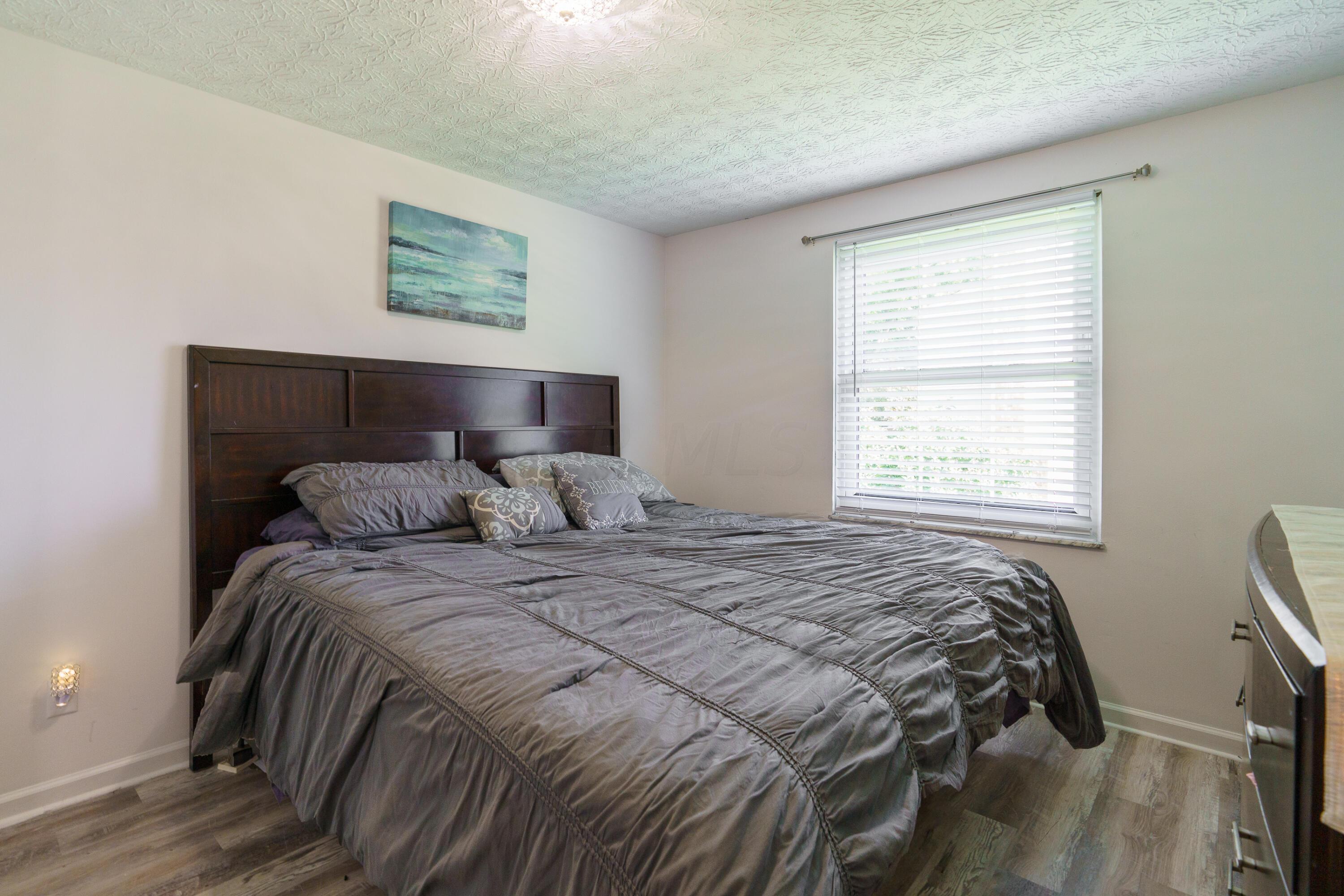 6337 South Sunbury Road Westerville, OH 43081 - Photo 14 of 28 Primary Bedroom
