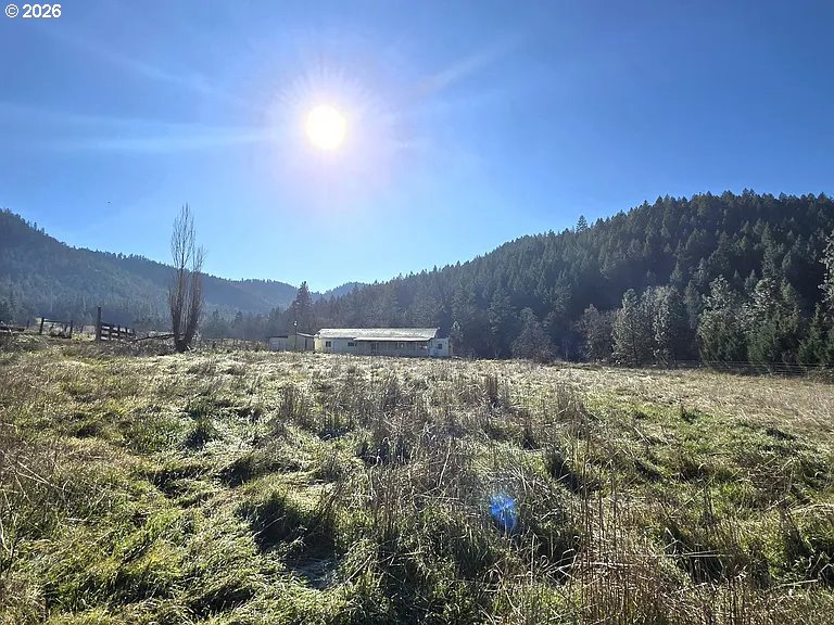 1065 Panther Gulch Road Williams, OR 97544 - Photo 3 of 14
