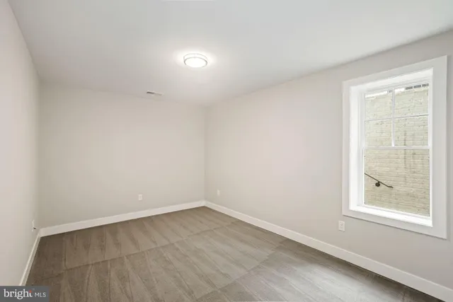 an empty room with a empty space