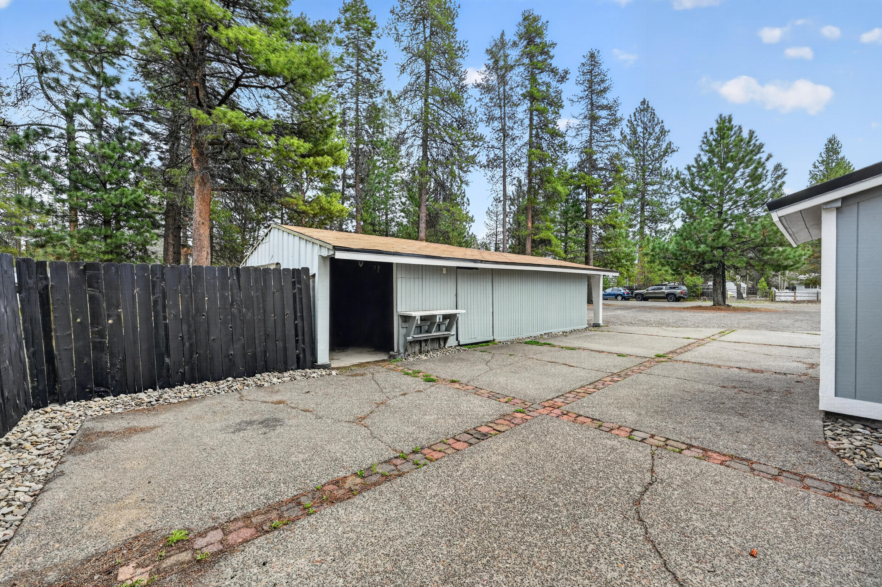 51448 Cedar Road La Pine, OR 97739 - Photo 28 of 46