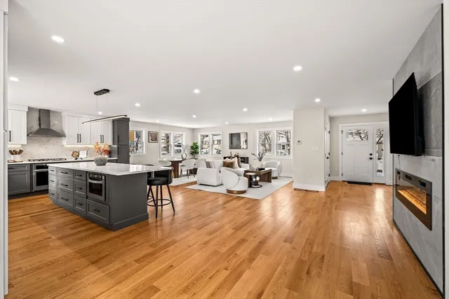 $1,475,000 | 35 Neillian Way, Unit 35, Bedford, MA 01730