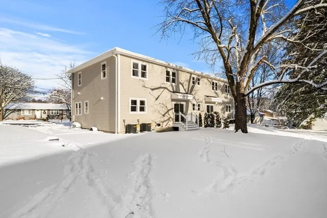 $1,475,000 | 35 Neillian Way, Unit 35, Bedford, MA 01730