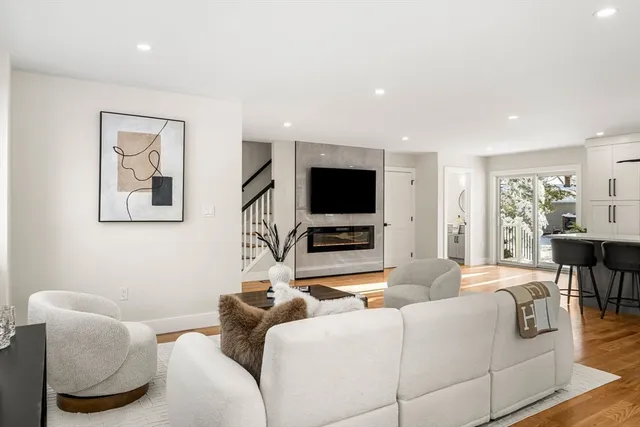 $1,475,000 | 35 Neillian Way, Unit 35, Bedford, MA 01730