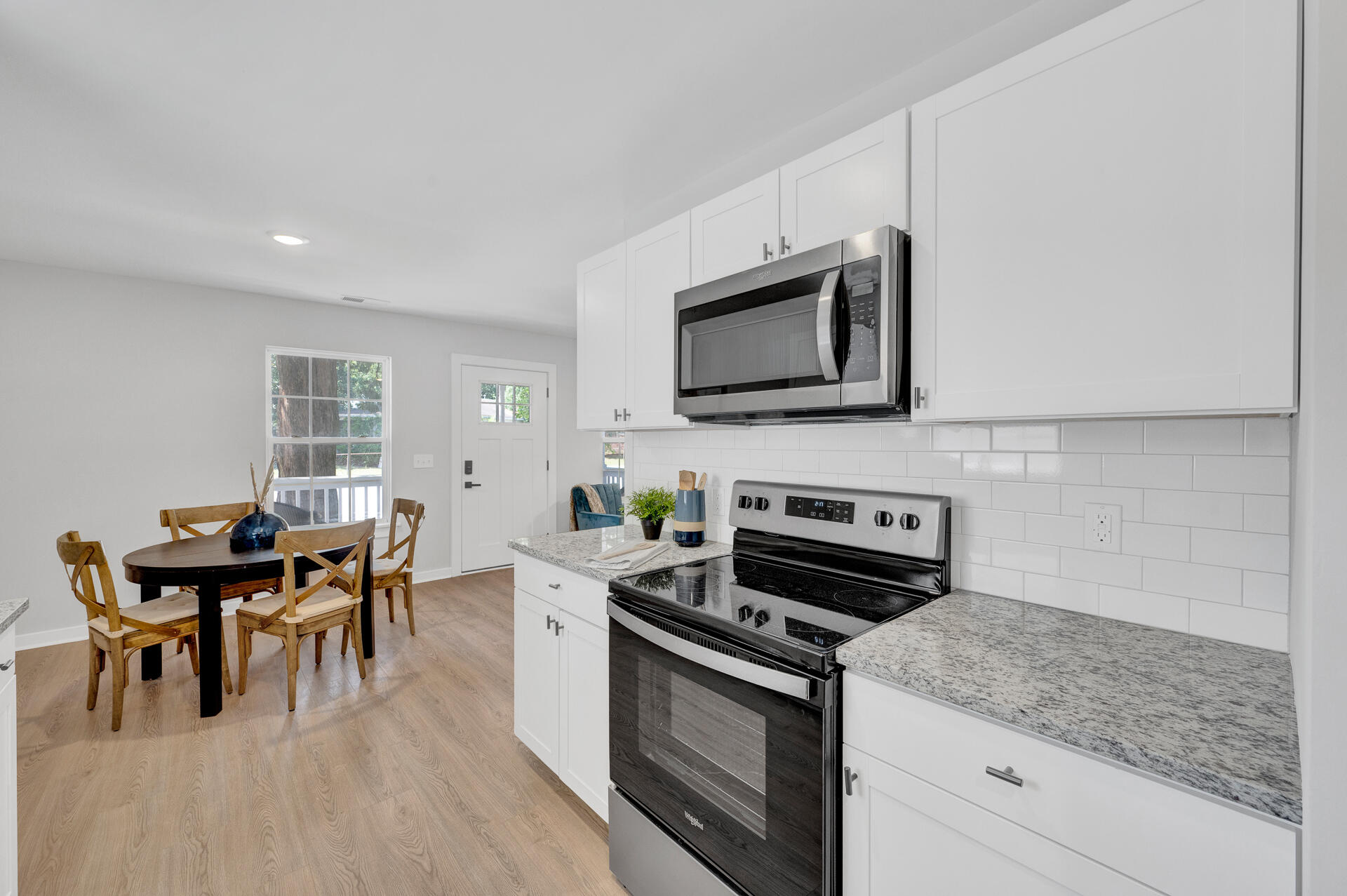 2512 Bennett Yard Road, Unit B North Charleston, SC 29405 - Photo 10 of 24 Kitchen