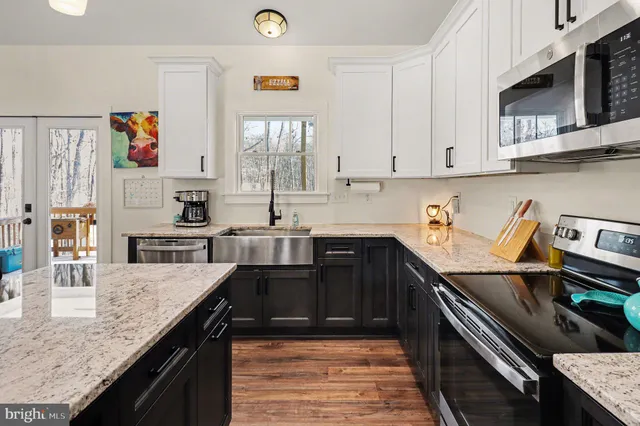 $639,900 | 2724 Patriot Lane, Fredericksburg, VA 22408