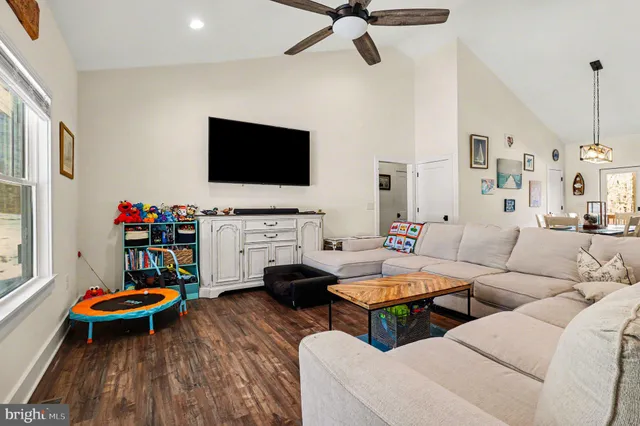 $639,900 | 2724 Patriot Lane, Fredericksburg, VA 22408