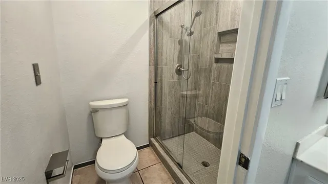 $2,450 | 3365 Othello Drive, Las Vegas, NV 89121