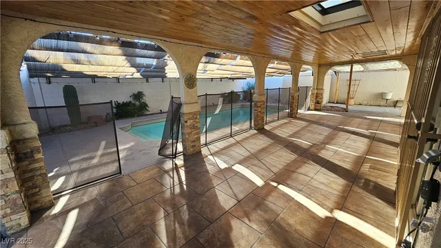 $2,450 | 3365 Othello Drive, Las Vegas, NV 89121