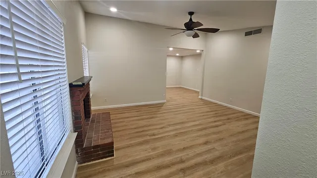 $2,450 | 3365 Othello Drive, Las Vegas, NV 89121