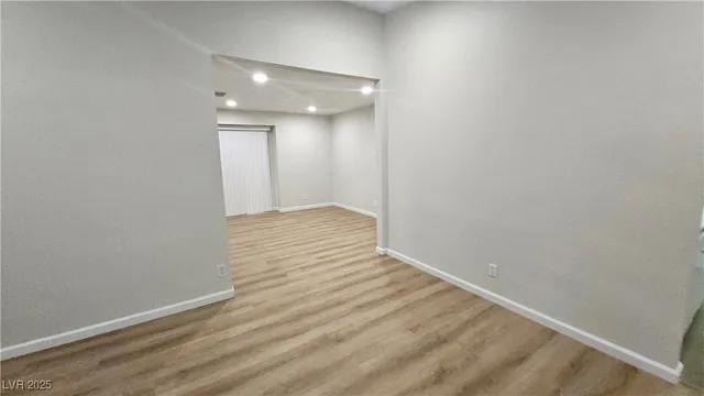 $2,450 | 3365 Othello Drive, Las Vegas, NV 89121