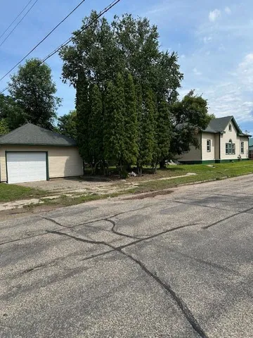$154,900 | 302 Cedar Avenue, Cass Lake, MN 56633