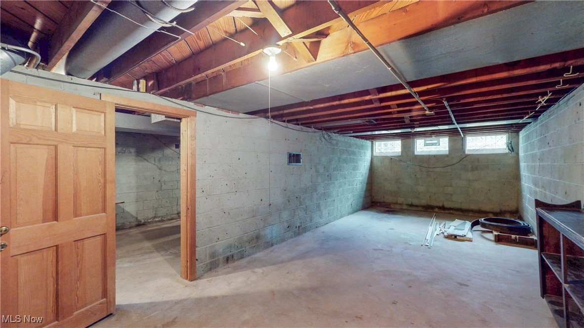 4860 Anderson Road Cleveland, OH 44124 - Photo 39 of 44