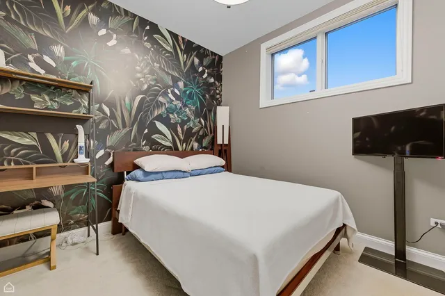 $399,900 | 4606 North Malden Street, Unit GS, Chicago, IL 60640