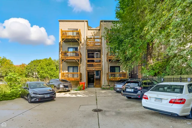 $399,900 | 4606 North Malden Street, Unit GS, Chicago, IL 60640