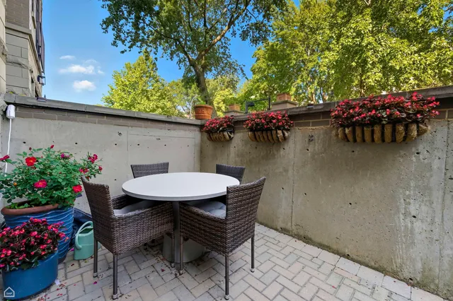 $399,900 | 4606 North Malden Street, Unit GS, Chicago, IL 60640