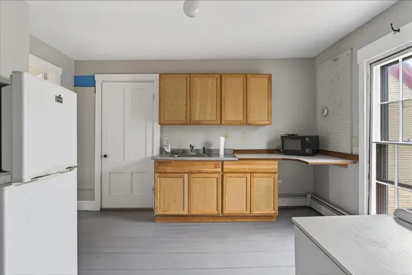 $275,000 | 330 East Main Street, Searsport, ME 04974