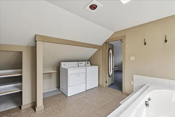 $275,000 | 330 East Main Street, Searsport, ME 04974
