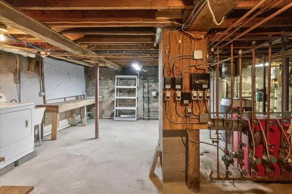 $275,000 | 330 East Main Street, Searsport, ME 04974