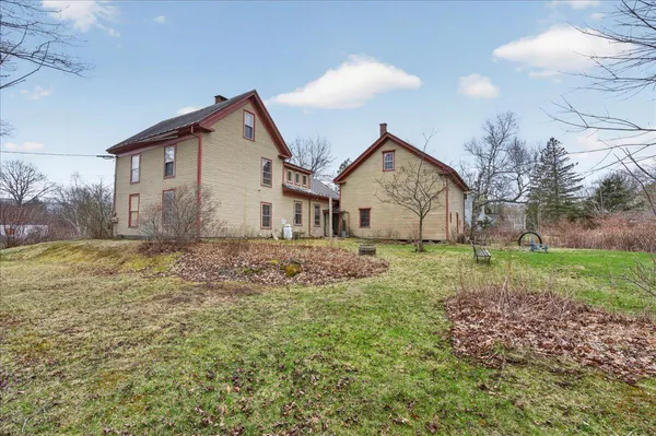 $275,000 | 330 East Main Street, Searsport, ME 04974