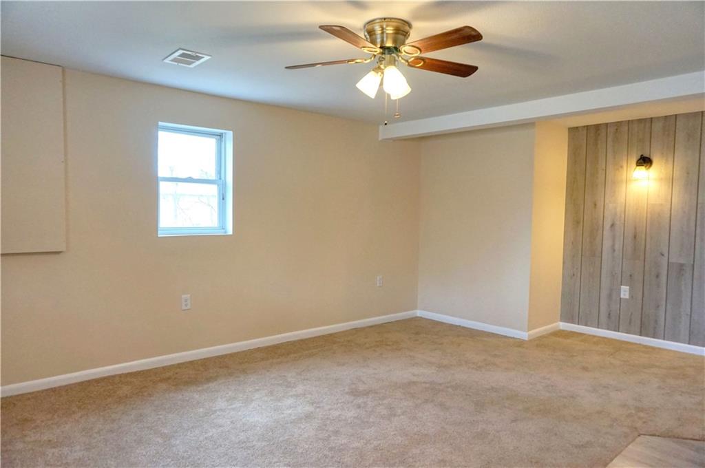 306 Dinnerbell Road Butler, PA 16002 - Photo 12 of 25