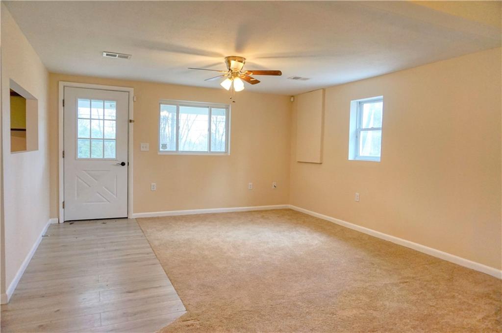 306 Dinnerbell Road Butler, PA 16002 - Photo 9 of 25