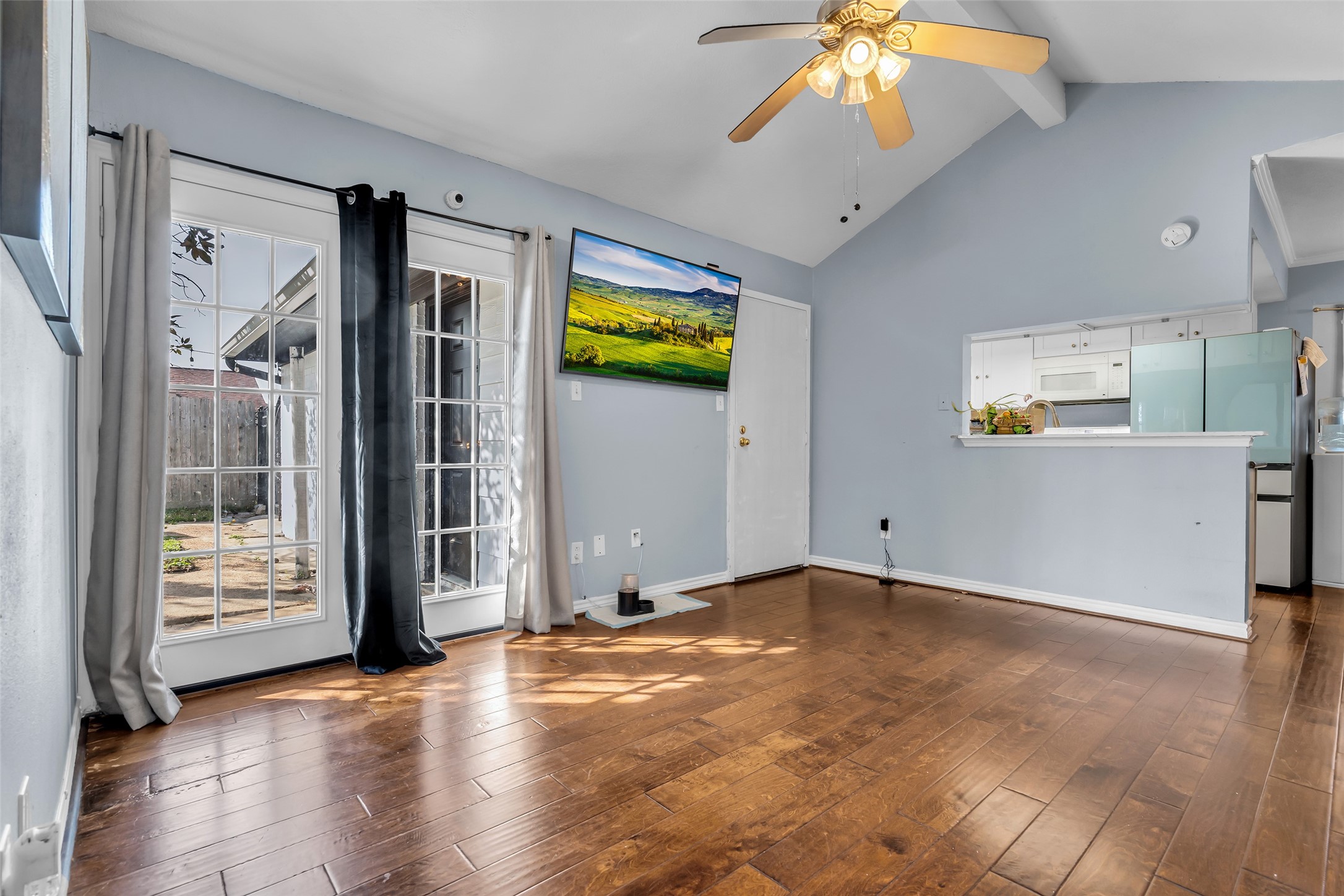 10730 Filey Lane Houston, TX 77013 - Photo 12 of 25 The dining space could also be a flex space, it can be used as a gym area or home office!