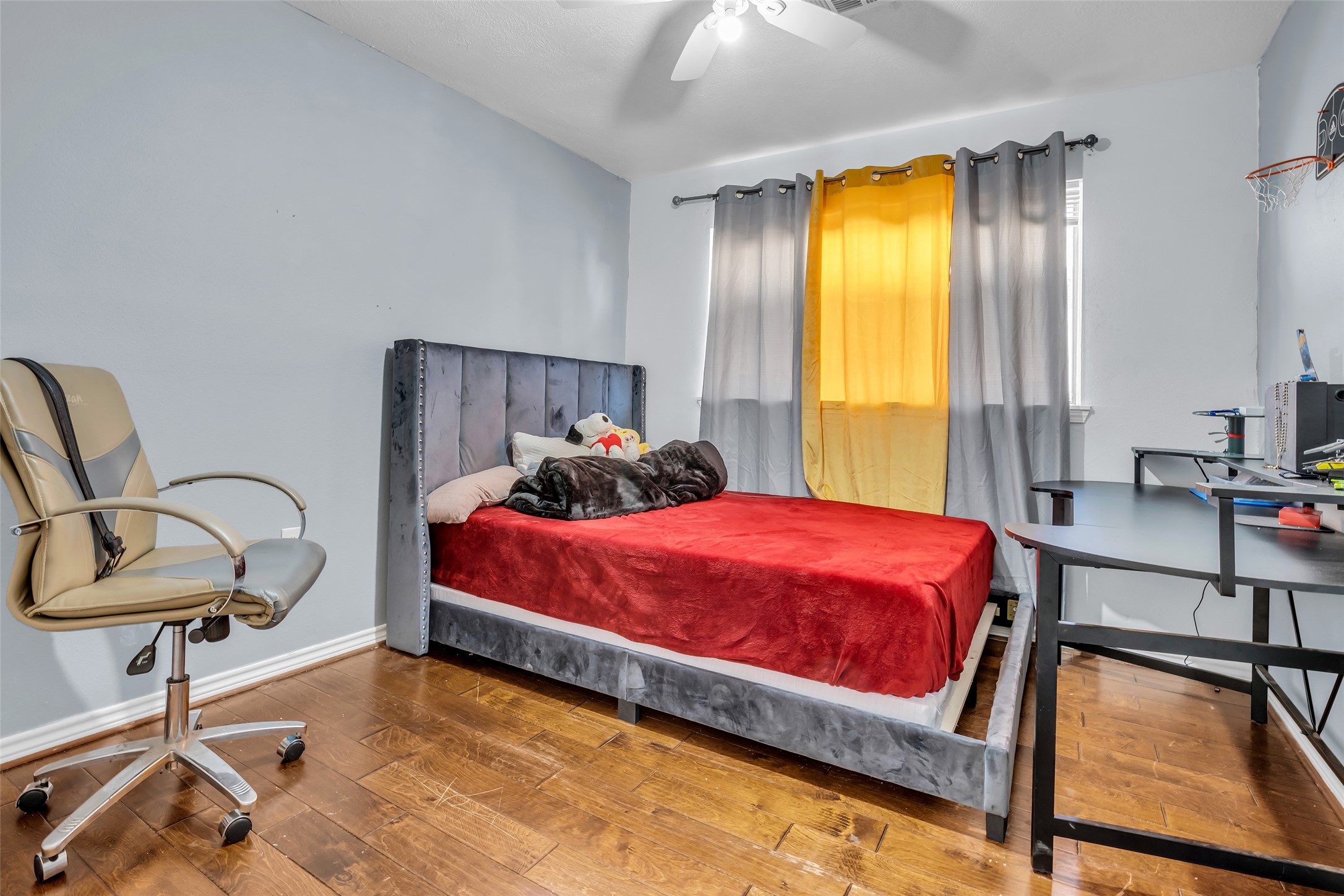 10730 Filey Lane Houston, TX 77013 - Photo 19 of 25 Bedroom #3.