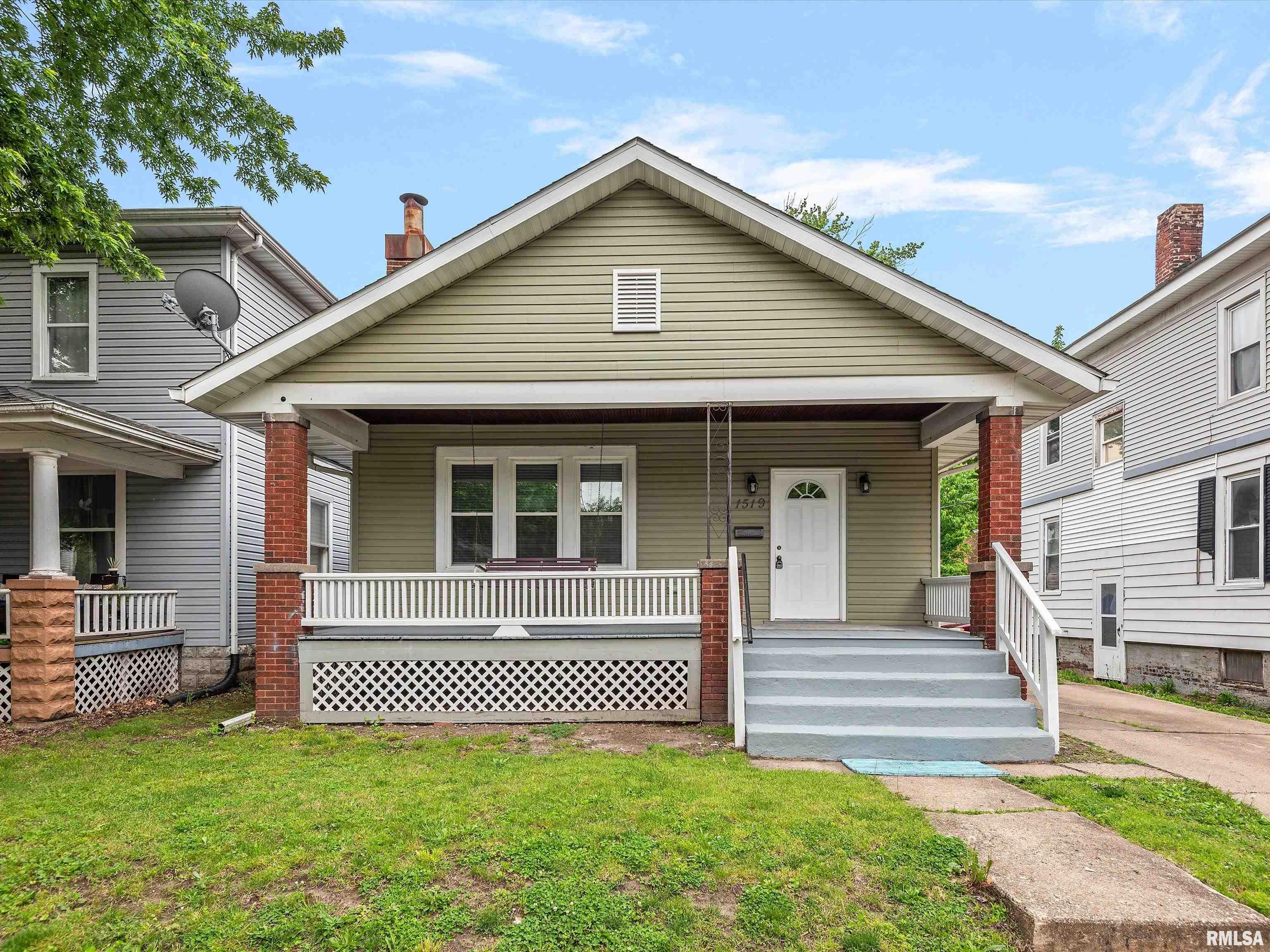1519 South Spring Street Springfield, IL 62704 - Photo 1 of 22