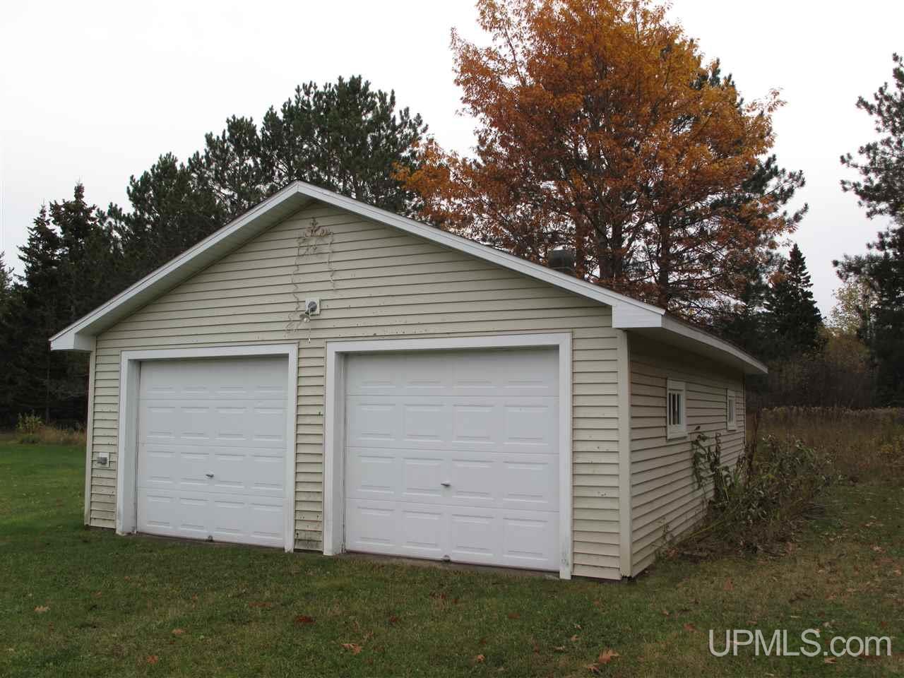 21851 Ridge Road Grand Marais, MI 49839 - Photo 3 of 29