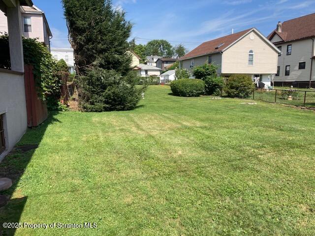 612 Philo Street Scranton, PA 18508 - Photo 4 of 45 IMG_5039