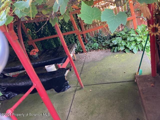 612 Philo Street Scranton, PA 18508 - Photo 6 of 45 IMG_5041