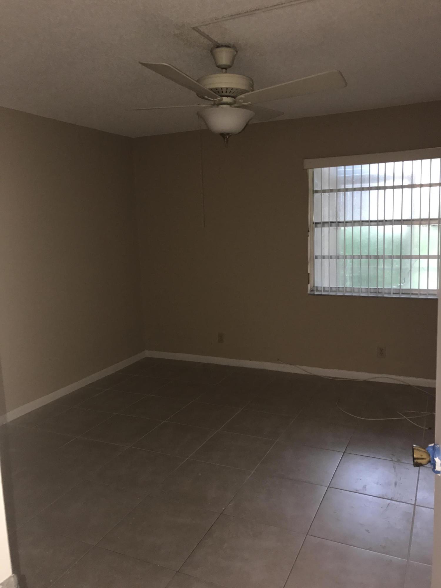 155 Piedmont F, Unit D Delray Beach, FL 33484 - Photo 6 of 14 IMG_5902