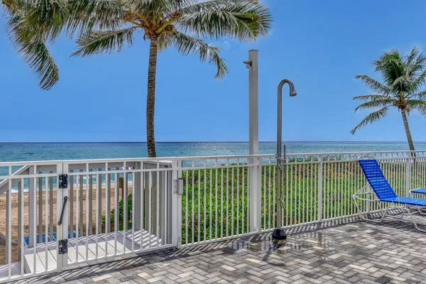 $6,500 | 3221 South Ocean Boulevard, Unit 608, Highland Beach, FL 33487