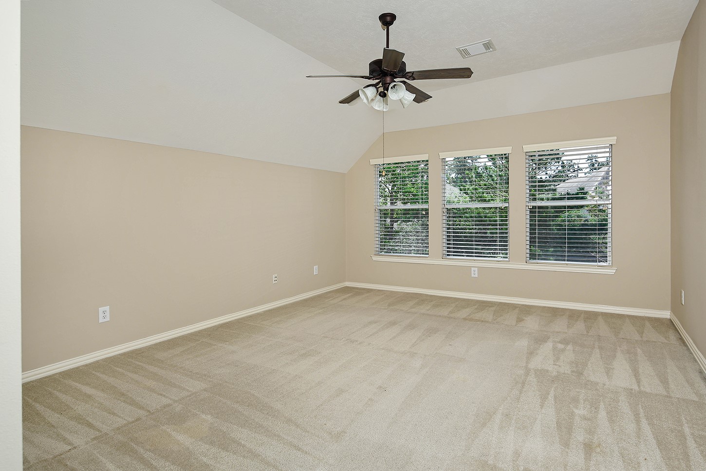 35 Granite Path Place Spring, TX 77389 - Photo 18 of 40 Gameroom